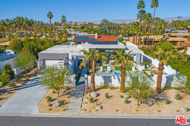 71108 Patricia Park Place, Rancho Mirage CA: https://media.crmls.org/mediaz/0ff5e758-7aa9-49bf-a8e9-a4e4bfe12670.jpg