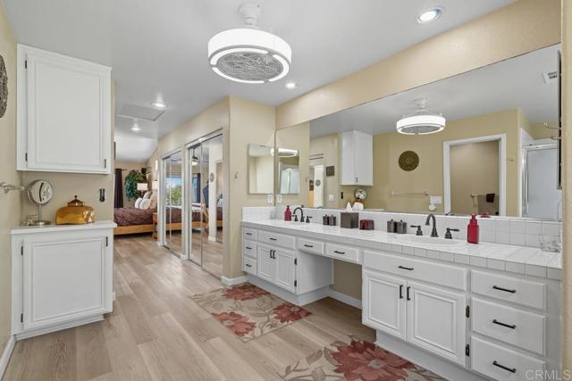 Detail Gallery Image 21 of 44 For 1814 Centennial Way, Escondido,  CA 92026 - 4 Beds | 3 Baths