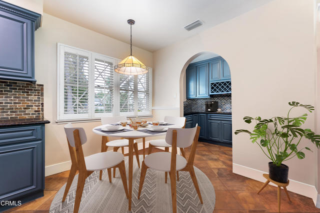 Detail Gallery Image 10 of 46 For 4402 El Camino Corto, La Canada Flintridge,  CA 91011 - 4 Beds | 3 Baths
