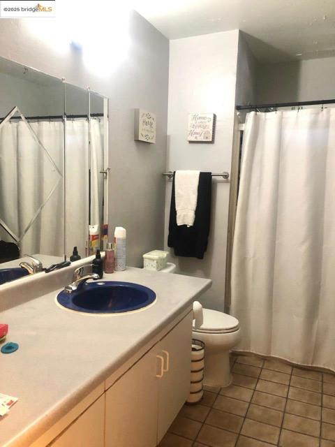 5702 Tucson Dr, San Jose CA: https://media.crmls.org/mediaz/0ff88225-14a4-4e2f-a1a9-ebce1f9cad95.jpg