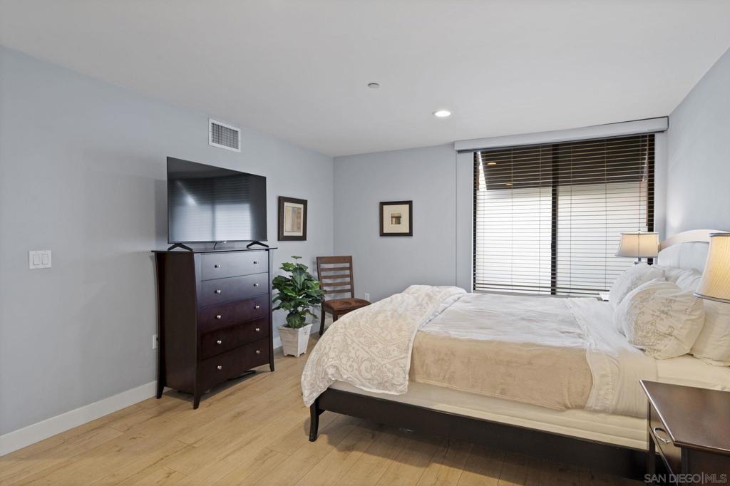 4082 Albatross St - photo 20