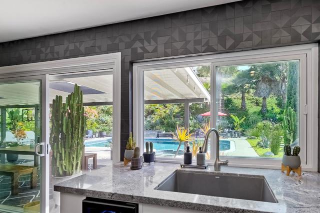 Detail Gallery Image 13 of 37 For 4129 Terry St, Oceanside,  CA 92056 - 4 Beds | 2/1 Baths