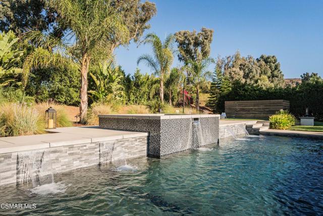 552 Longbranch Road, Simi Valley CA: https://media.crmls.org/mediaz/0ffa4592-cd17-4591-bfbb-28457ff6a526.jpg