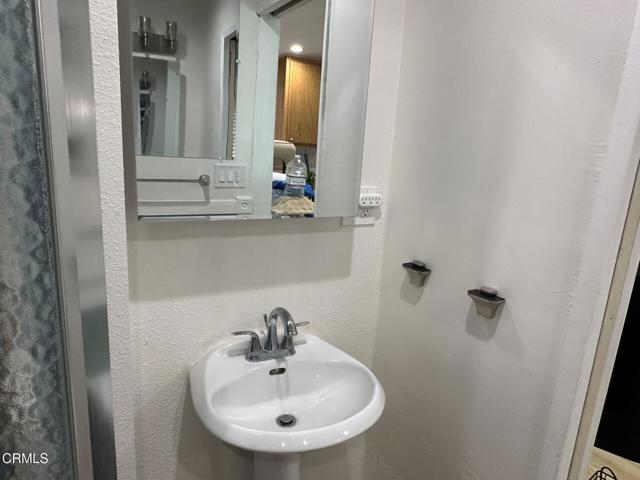 Detail Gallery Image 10 of 15 For 210 N Primrose Avenue #D,  Alhambra,  CA 91801 - 0 Beds | 1 Baths