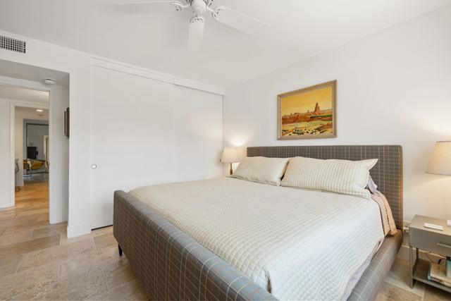 2077 S Caliente Drive, Palm Springs CA: https://media.crmls.org/mediaz/0ffabc2c-2c8f-4e38-856a-6b1da12693f4.jpg