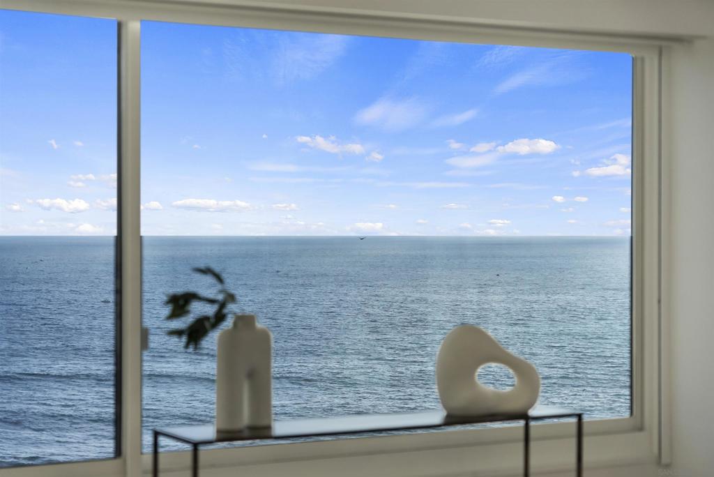 939 Coast Blvd - photo 8