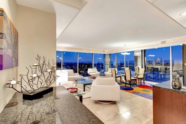1770 Avenida del Mundo, Coronado CA: https://media.crmls.org/mediaz/0ffc71ed-2663-4548-9810-e43d35049436.jpg