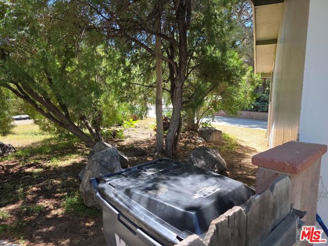 7229 Columbia Way, Lancaster CA: https://media.crmls.org/mediaz/0ffda7c1-599e-4937-931c-ce3d8b70124c.jpg