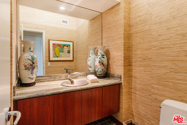 2208 Westridge Road, Los Angeles CA: https://media.crmls.org/mediaz/0ffe45b3-15f6-4a89-bca1-ee1d9171b327.jpg
