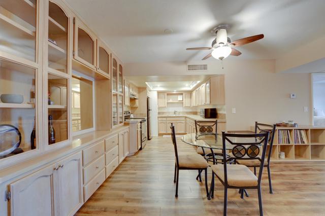 Detail Gallery Image 5 of 29 For 4900 Rosehedge Dr #208,  La Mesa,  CA 91942 - 2 Beds | 2 Baths