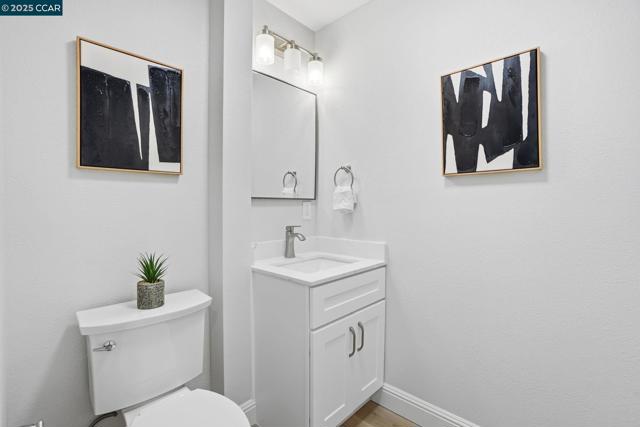 289 Sierra Dr, Walnut Creek CA: https://media.crmls.org/mediaz/0fff9c78-7a39-48b7-b7cd-e13aba424423.jpg