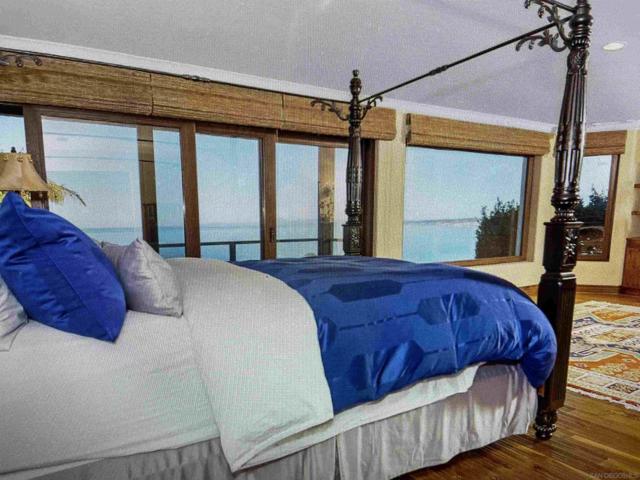1594 Crespo, La Jolla CA: https://media.crmls.org/mediaz/10001dc5-1330-44fb-abf0-a240d7f0b0f4.jpg