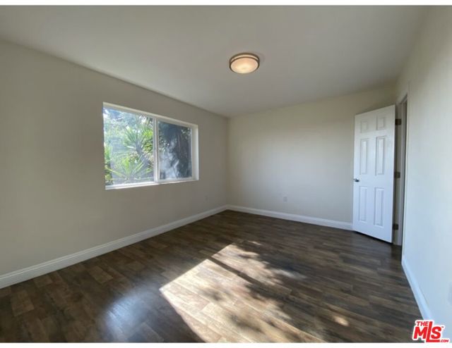 4567 Yellowstone Street, Los Angeles CA: https://media.crmls.org/mediaz/1000b630-b1d5-4d5d-bed3-cf4f6f5d9564.jpg