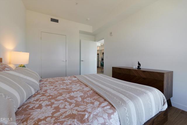 Detail Gallery Image 24 of 39 For 18900 Parthenia St #401,  Northridge,  CA 91324 - 1 Beds | 1 Baths