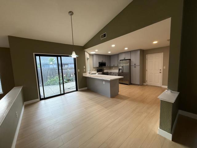 Image 10 of 38 For 1870 Azurite Way