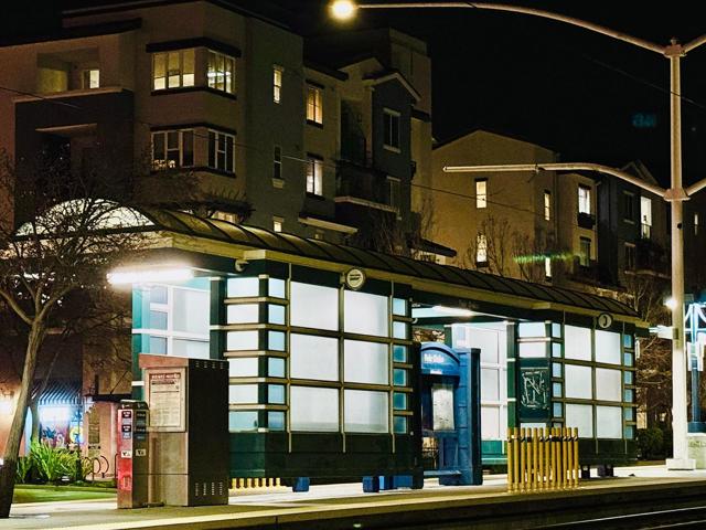 1225 Vienna Dr, Sunnyvale CA: https://media.crmls.org/mediaz/1001596a-0d3d-4f75-bb2c-efe7f5a38896.jpg