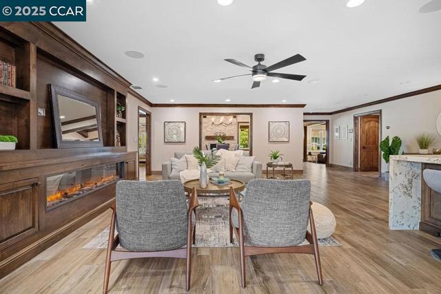 221 El Sobrante Dr, Danville CA: https://media.crmls.org/mediaz/1001fe9d-2bc9-43ce-9aff-ab5986de0a1a.jpg