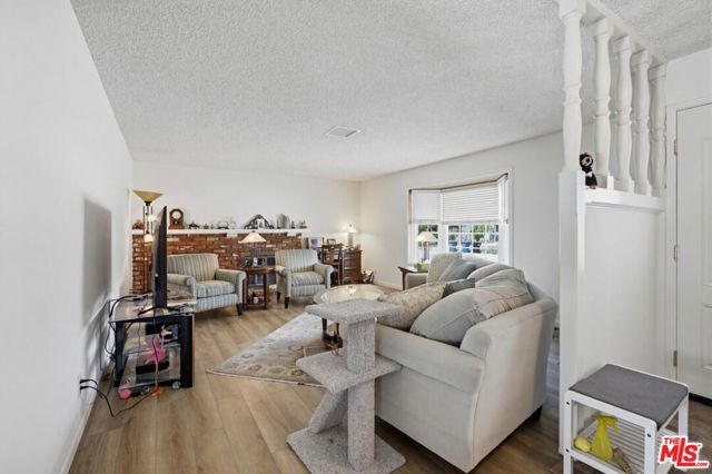 Image 5 of 49 For 4772 Cathy Avenue