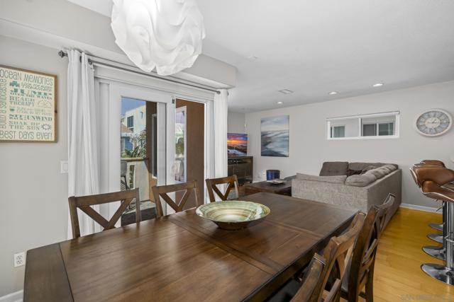 735 Jersey Court, San Diego CA: https://media.crmls.org/mediaz/1002ceb2-3741-4d32-9214-8839001ca720.jpg