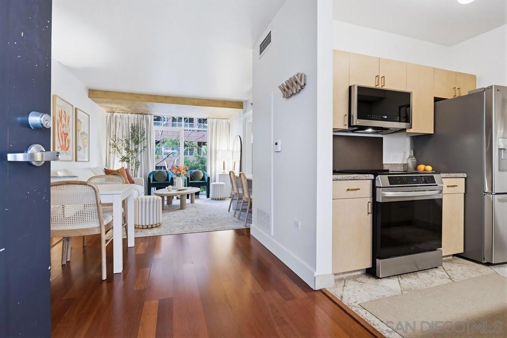 425 Beech - photo 6