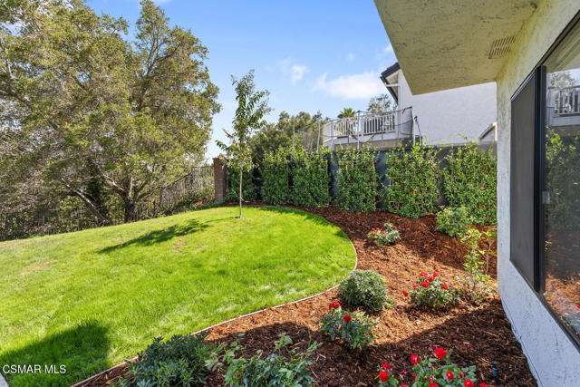 139 Los Padres Drive, Westlake Village CA: https://media.crmls.org/mediaz/10051230-2861-448e-adba-324309f915cc.jpg