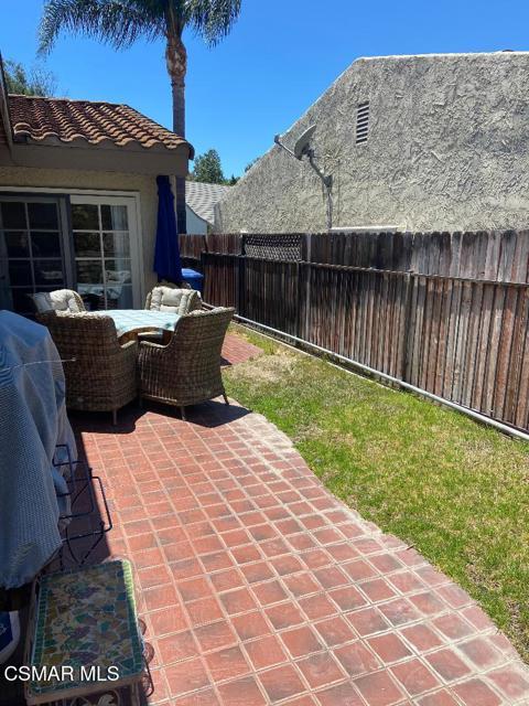 2141 Basswood Court, Westlake Village CA: https://media.crmls.org/mediaz/10055883-7f13-41dc-ad2c-1f83d88eec44.jpg