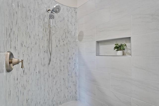 1625 Hazelaar Way, Los Altos CA: https://media.crmls.org/mediaz/1006981c-b12c-4d58-b5ab-4d94aca7ffdd.jpg