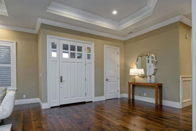 1570 Keesling Avenue, San Jose CA: https://media.crmls.org/mediaz/100745d0-3f27-4e63-8d2b-37772c556296.jpg
