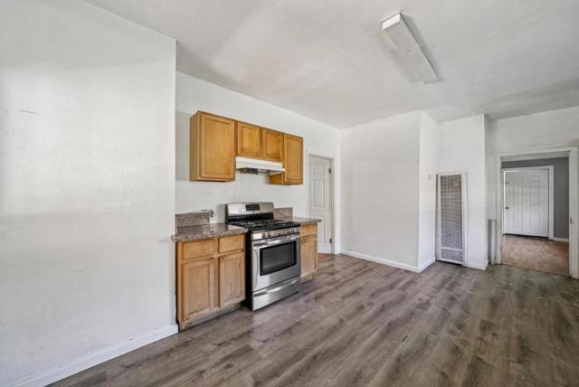 694 Delmas Avenue, San Jose CA: https://media.crmls.org/mediaz/10084970-ff17-4e8d-aecc-71a60cf97046.jpg