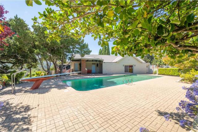 22 Rancho Fiesta Road, Carmel Valley CA: https://media.crmls.org/mediaz/10085162-4d0c-4bd2-8e67-fed21fed364c.jpg