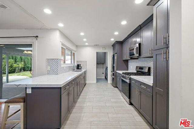 720 Maertin Lane, Fullerton CA: https://media.crmls.org/mediaz/10097b46-9a6e-4f01-9db9-fb40859fa51c.jpg