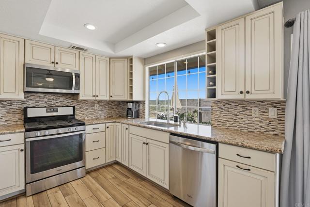 Detail Gallery Image 5 of 33 For 37875 Sage Rd, Hemet,  CA 92544 - 3 Beds | 2 Baths