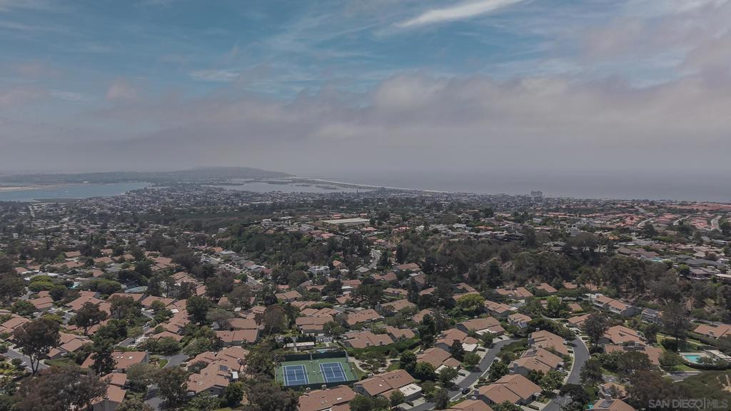 https://media.crmls.org/mediaz/100ab6c8-69dd-4472-a26b-e3ad23bb2635.jpg?preset=X-Large