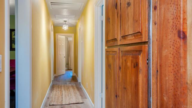 Image 30 of 41 For 1527 Calavo Drive