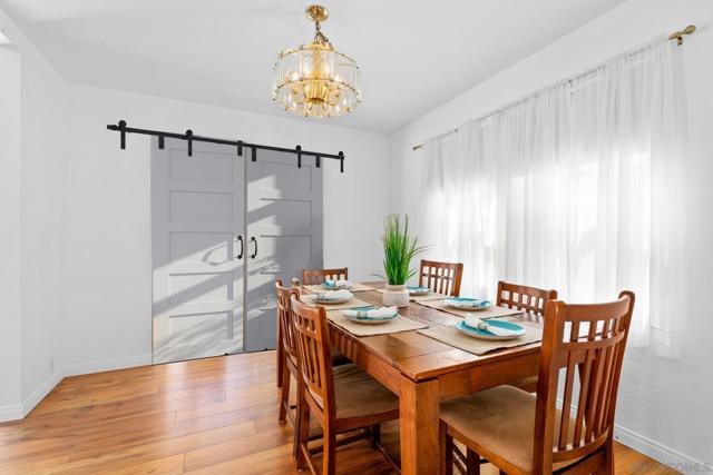 1978 Beryl St, San Diego CA: https://media.crmls.org/mediaz/100baeb8-12f6-413a-9c20-ead8214bb5fe.jpg