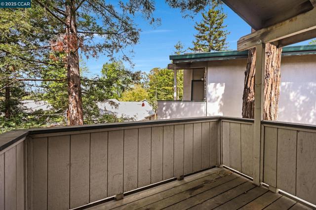 5450 Concord Blvd, Concord CA: https://media.crmls.org/mediaz/100d2d81-424b-4d8c-b0f6-3186f87bead1.jpg