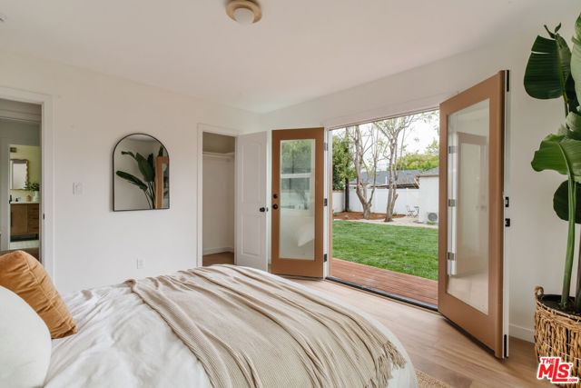 3501 Hillcrest Drive, Los Angeles CA: https://media.crmls.org/mediaz/100e3479-0174-417c-8fb7-454181b0baf9.jpg