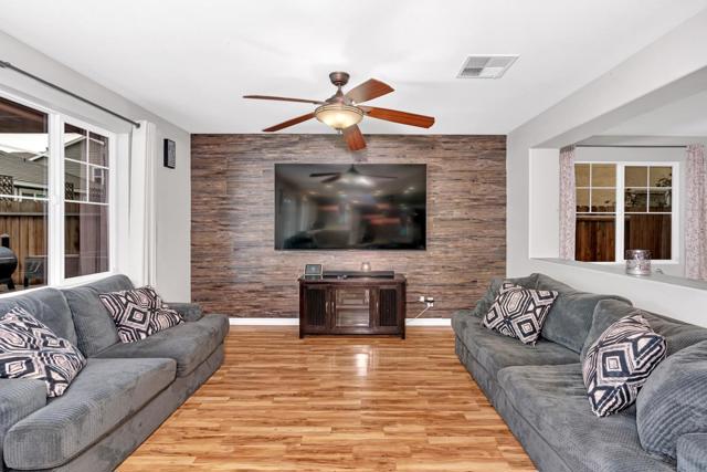2357 N Rock Creek Drive, Los Banos CA: https://media.crmls.org/mediaz/100ecdd7-8c80-420e-b154-ecaf1c1a36ed.jpg