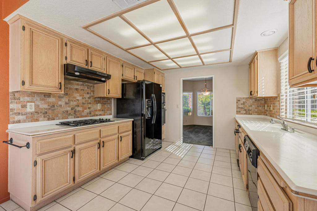 MLS #219137397DA image #15