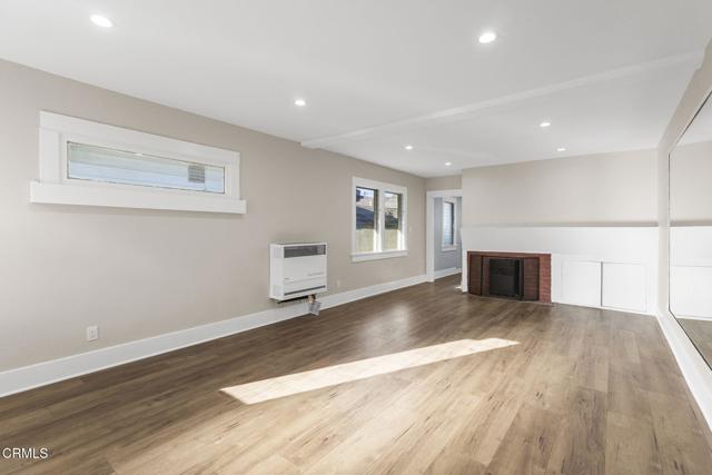 851 N Rampart Boulevard, Los Angeles CA: https://media.crmls.org/mediaz/100f03df-3b9a-4f03-b91b-2620d457a3f3.jpg