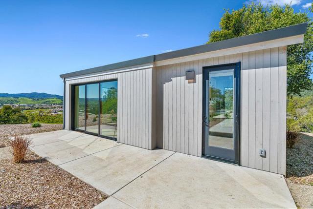 18290 Cochrane Road, Morgan Hill CA: https://media.crmls.org/mediaz/1010127e-33b9-4540-9cee-b8e8c0c16ecc.jpg