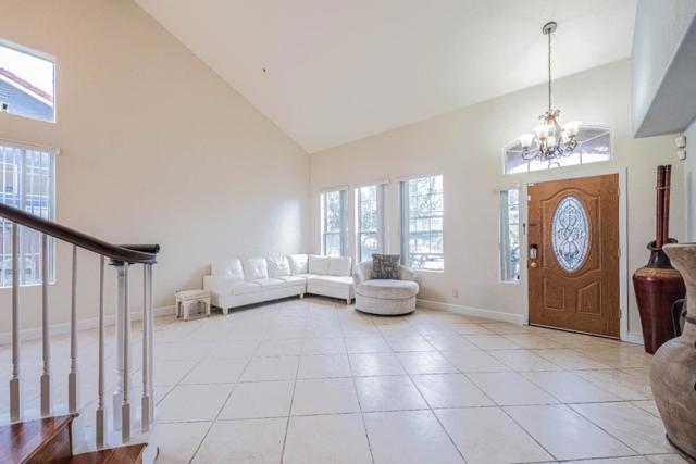 1454 Madrone Drive, Salinas CA: https://media.crmls.org/mediaz/1010618f-4672-4794-bee4-2aa9b366493c.jpg