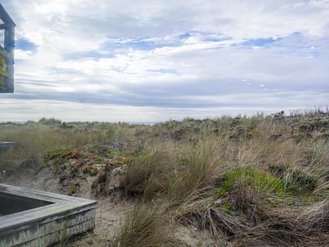 101 Shell Drive, La Selva Beach CA: https://media.crmls.org/mediaz/1010666f-3fa5-43c5-a2b4-043ae22e496a.jpg