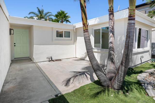 2750 Walker Dr, San Diego CA: https://media.crmls.org/mediaz/1011983c-b94c-4300-901c-b81e81657c28.jpg