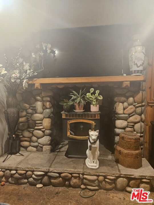 2033 Tulip Place, Pine Mountain Club CA: https://media.crmls.org/mediaz/101225c2-9942-4bd2-9110-7caadb644398.jpg
