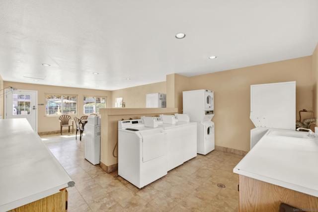 10357 Azuaga St, San Diego CA: https://media.crmls.org/mediaz/10124c8f-5068-4805-b111-3072f73194bb.jpg