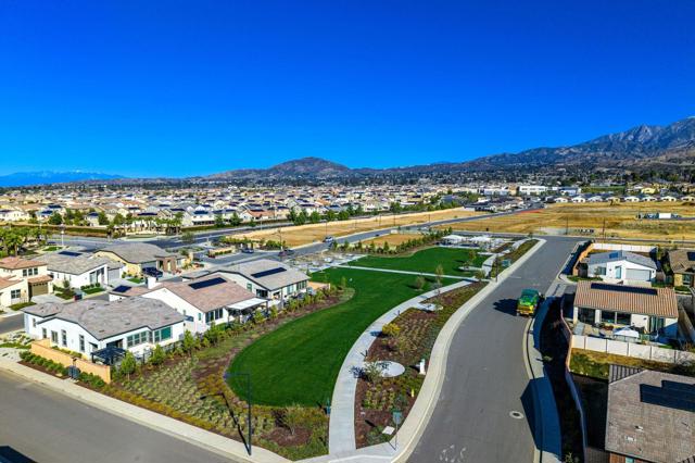 1514 Overpark Lane, Beaumont CA: https://media.crmls.org/mediaz/1012c313-25df-40d1-9924-558ee0dc0ea7.jpg
