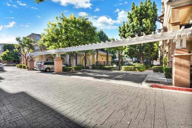 2043 Sonador Commons, San Jose CA: https://media.crmls.org/mediaz/1013f811-94a5-47d5-ac65-41debae15a85.jpg