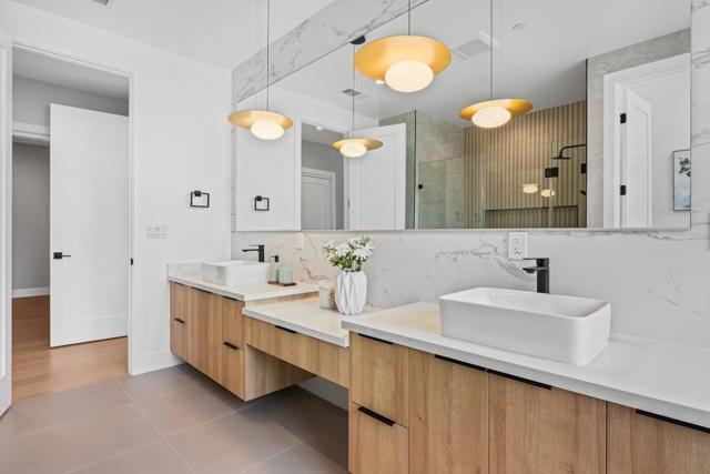 246 Farley Street, Mountain View CA: https://media.crmls.org/mediaz/10157966-523c-44b5-8e8b-43a14c32ff27.jpg