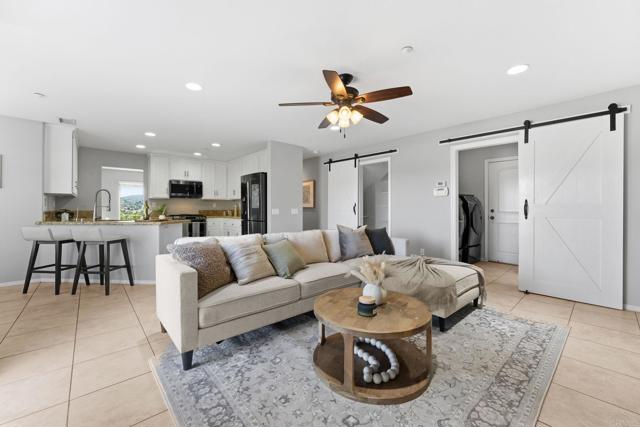 Detail Gallery Image 23 of 55 For 209 Journeys End, Vista,  CA 92083 - 4 Beds | 2/1 Baths